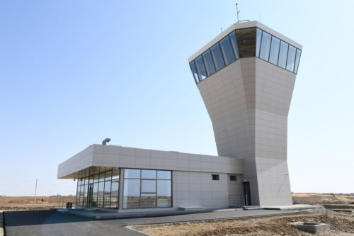 DFS Aviation Services lieferte erfolgreich das PHOENIX Tower System an den Flughafen Fuzuli für Azerbaijan Air Navigation Services (AZANS) aus